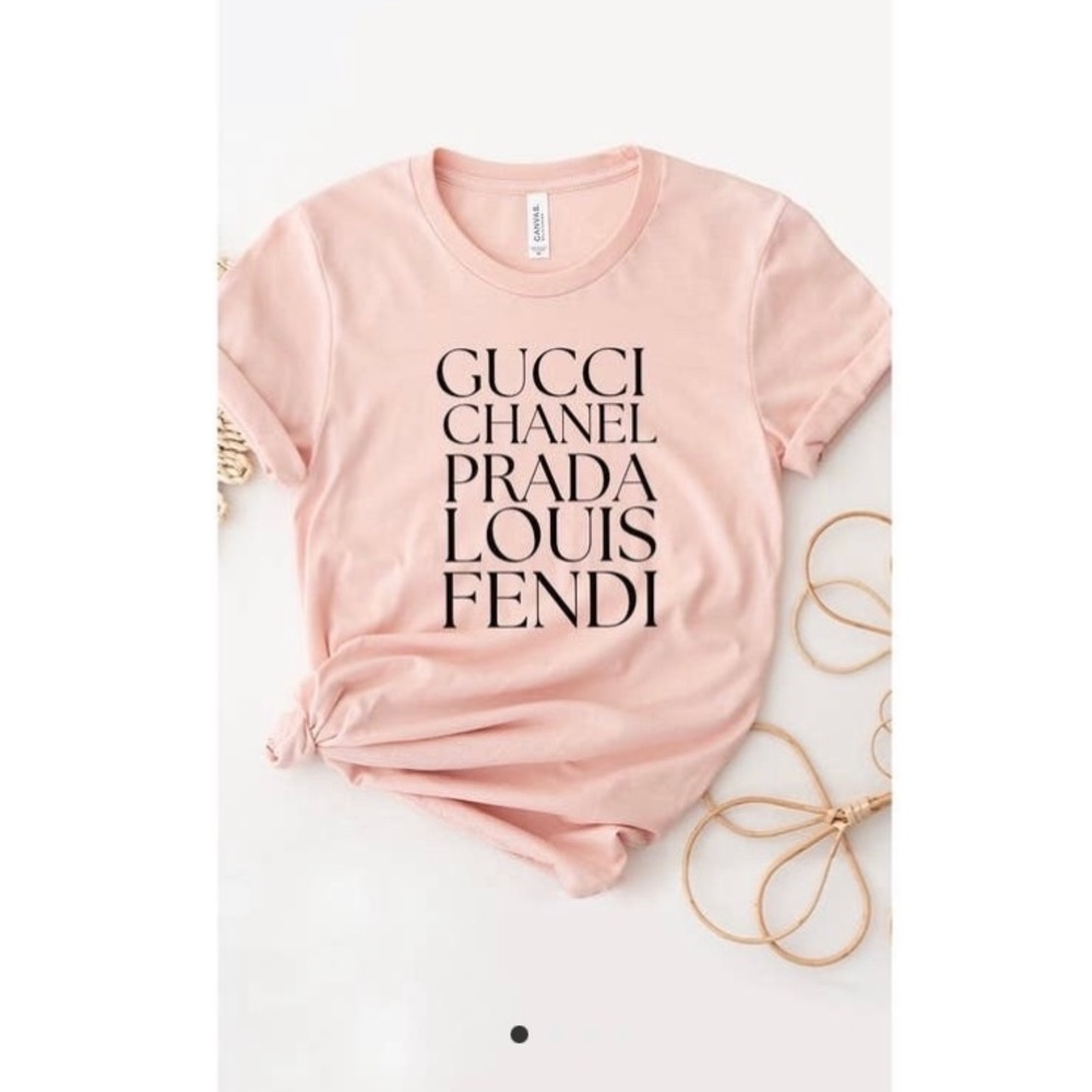 Very cute peach colored tshirt